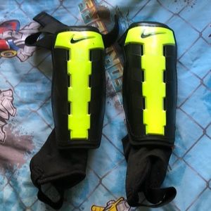 Nike soccer shin guards. Youth small
